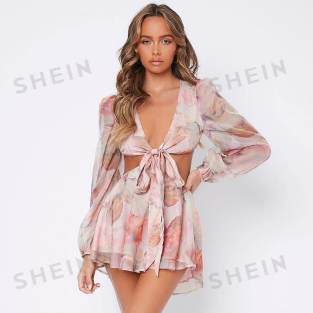 SHEIN PETITE Floral Print Backless Tie Front Jumpsuit